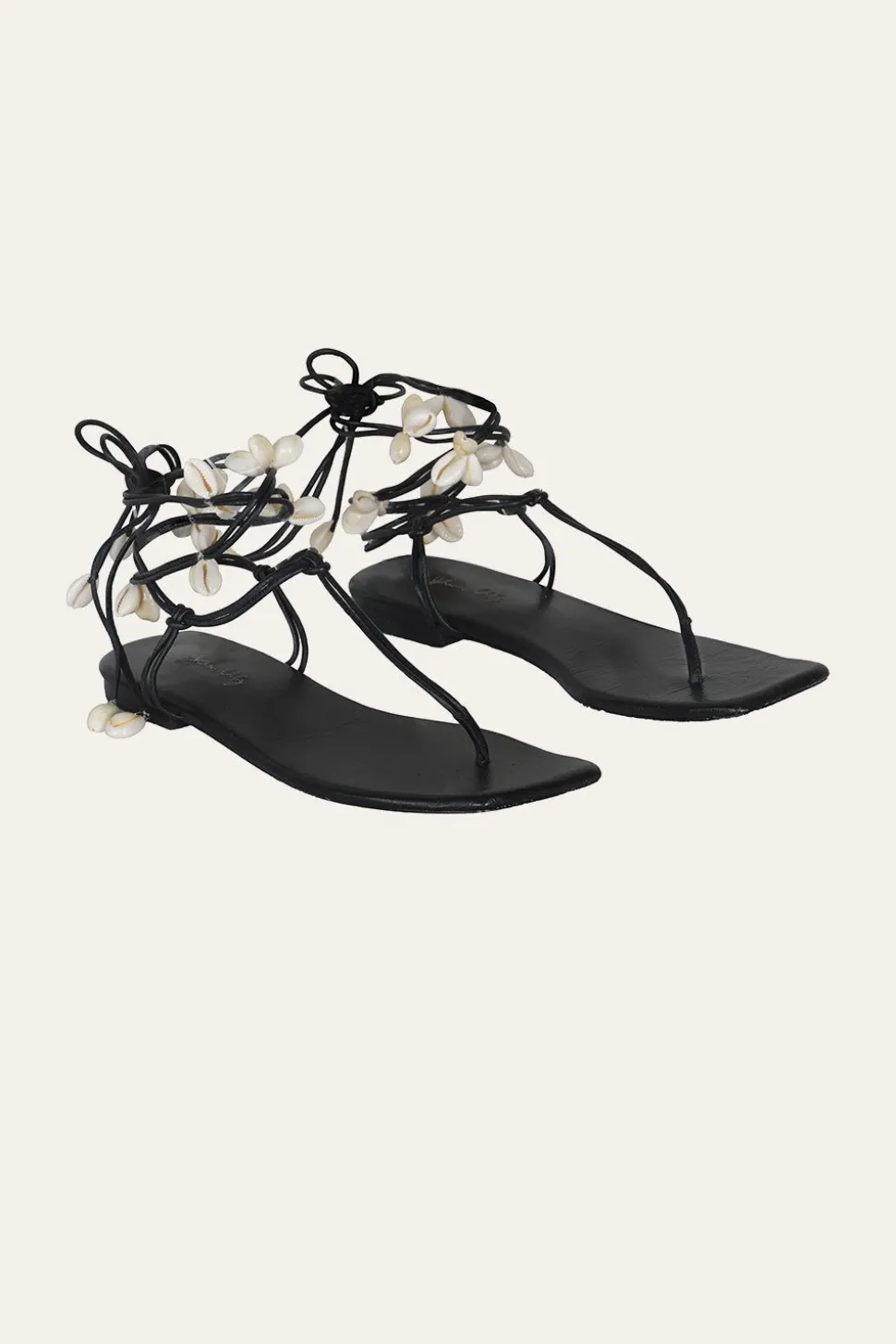 Amazonia Peruana Sandals In Black