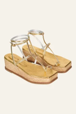 Dancing Shadows Wedges