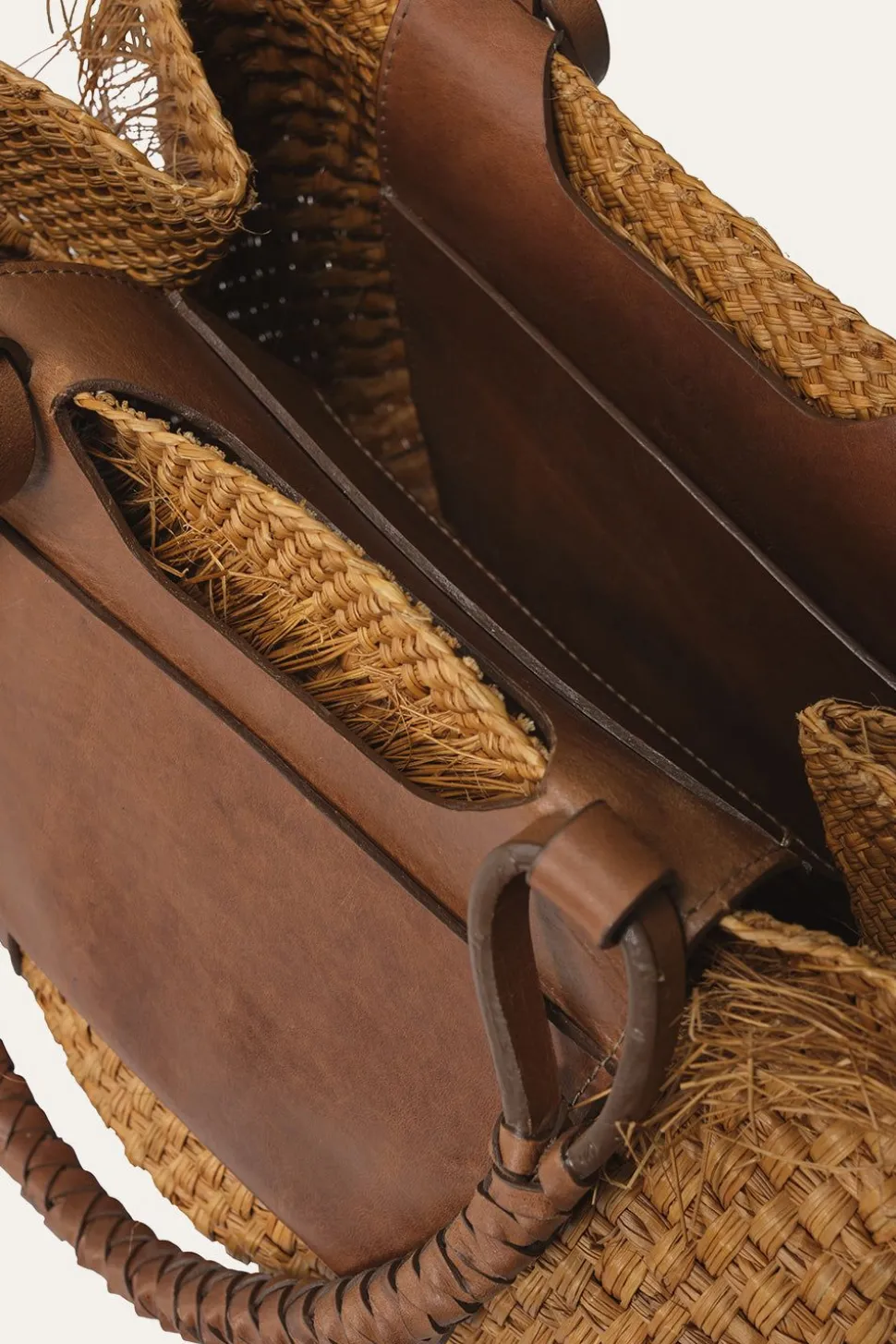 Eclipse Solar Bag In Camel