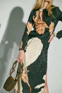 Esencia Femenina Dress