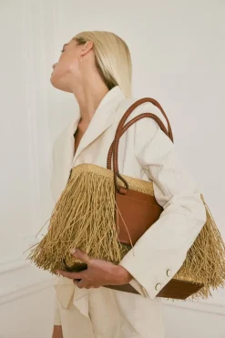 Palm'S Embrace Bag In Brown