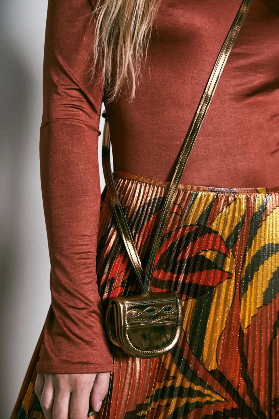 Poetic Secrets Bag In Bronze