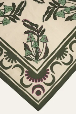 Secret Life Of Funghi Cloth Napkins In Green Set Of 4