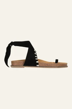Song Leader Sandals In Black