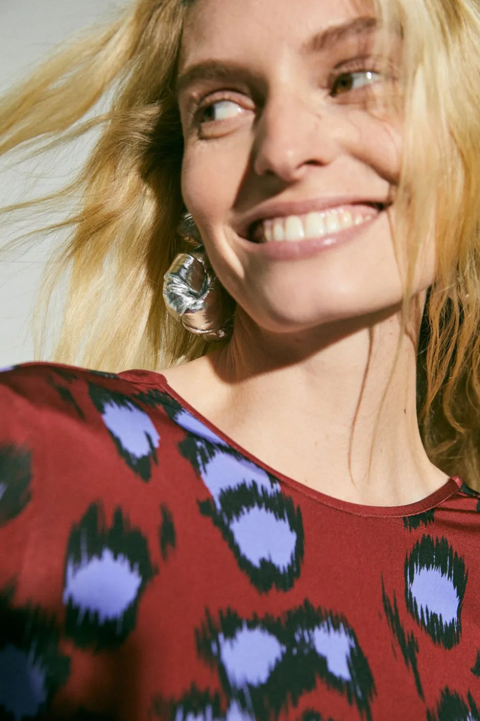 Town Date Hoops In Silver